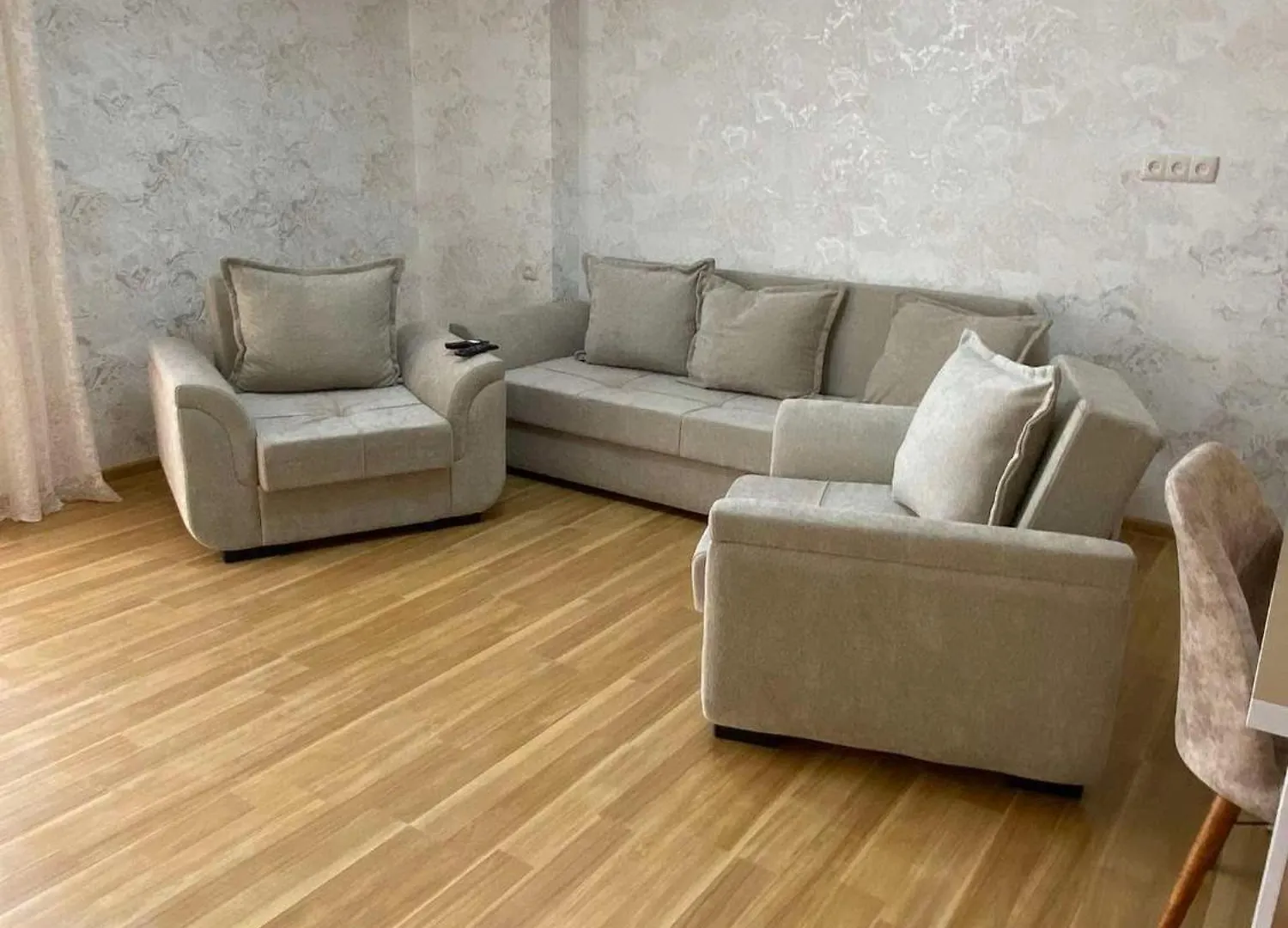 Green View Apartment Near Metro Тбилиси