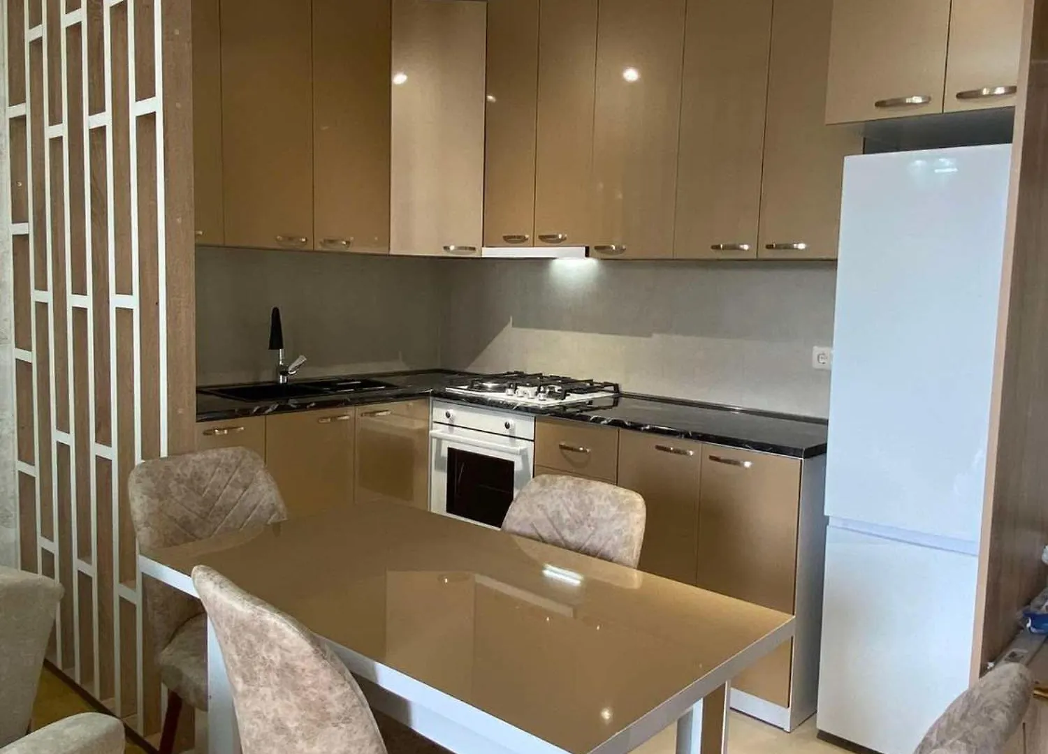 Green View Apartment Near Metro ティビリシ グルジア